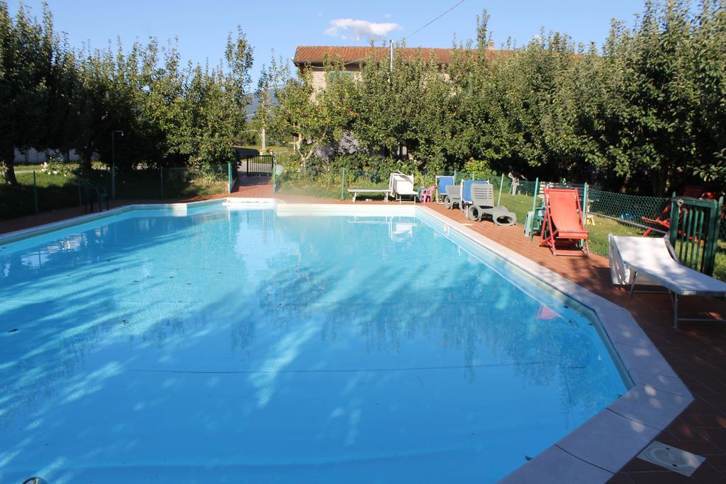 Agriturismo La Praduscella Фивиццано Экстерьер фото
