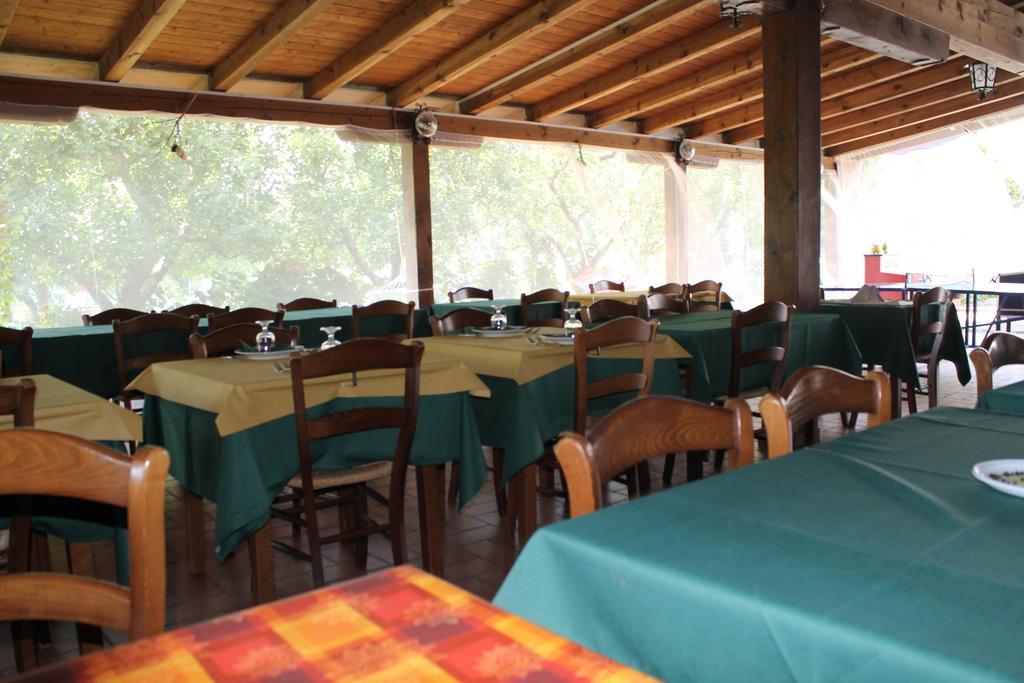 Agriturismo La Praduscella Фивиццано Экстерьер фото