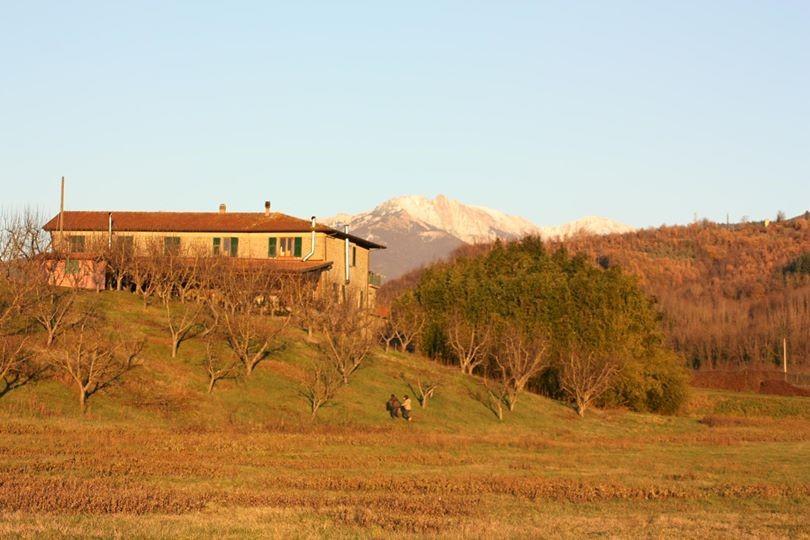 Agriturismo La Praduscella Фивиццано Экстерьер фото