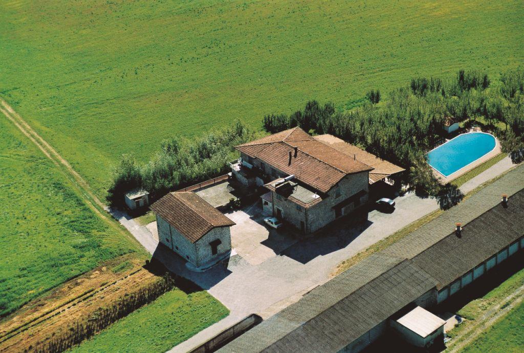 Agriturismo La Praduscella Фивиццано Экстерьер фото