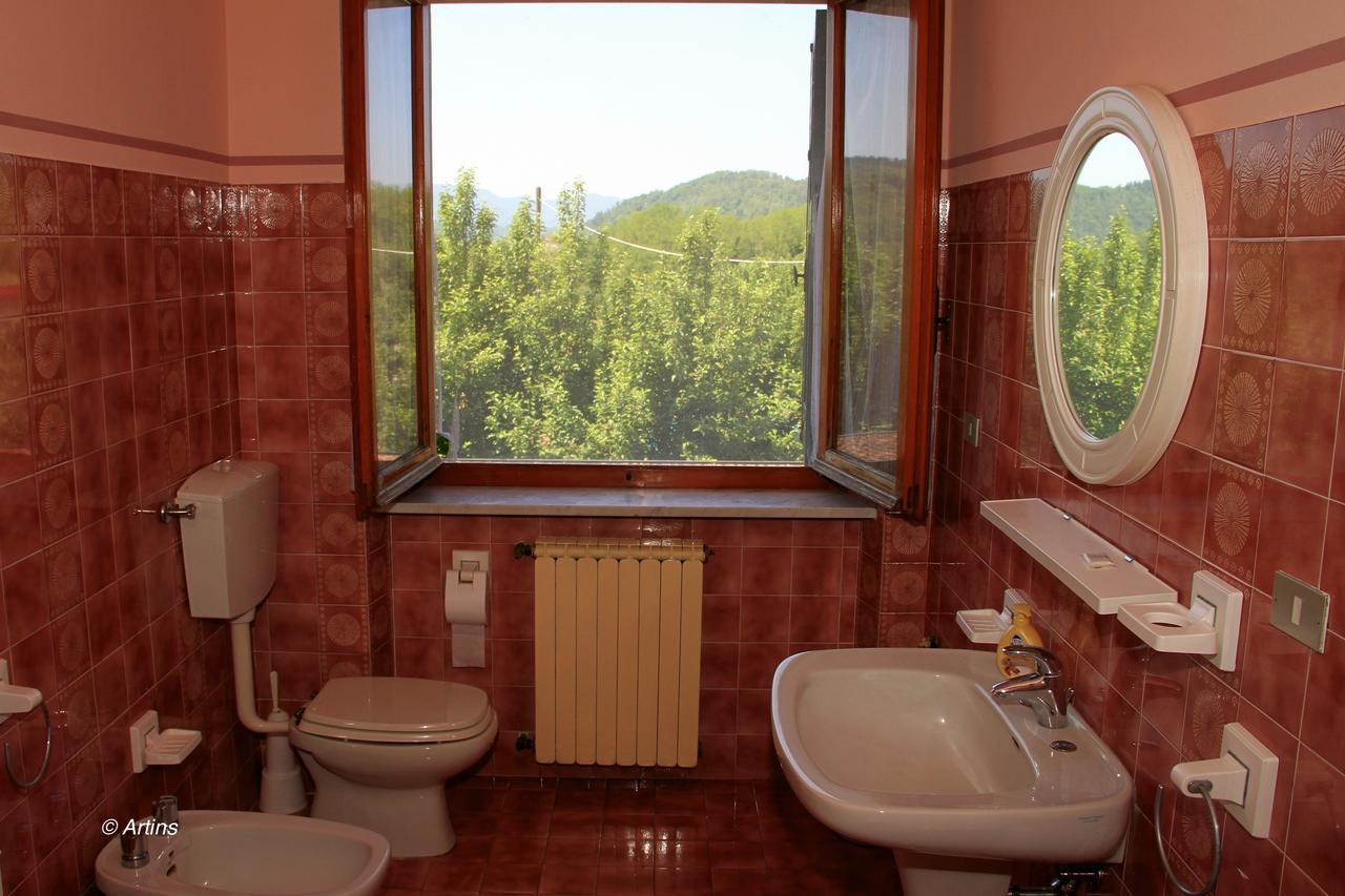 Agriturismo La Praduscella Фивиццано Экстерьер фото